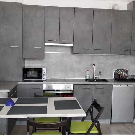 Fly Up Home Apartment بوريسبول المظهر الخارجي الصورة