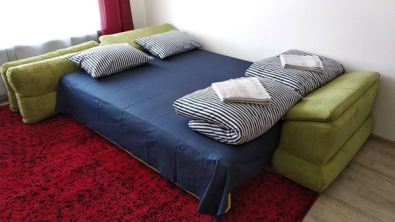 Fly Up Home Apartment بوريسبول المظهر الخارجي الصورة